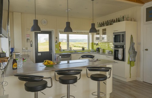 Borth House | Large Bungalow sleeps 11. Beautiful views, big garden, lots of parking.n