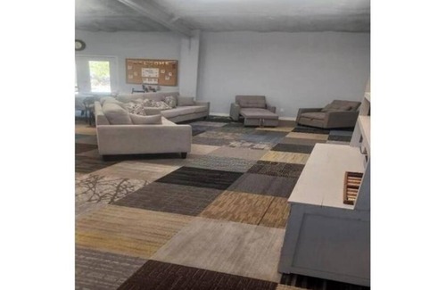 Fischer Cabin | Large cabin - all appliances - 3 miles from large lake; River Tubing, water park