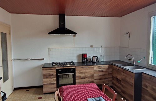 Bonlieu Villa | Large-capacity gîte 1.5 km from the Hérisson waterfalls,