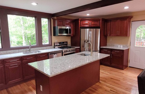 Monticello House | Large Catskills Private Property. Sunset Estate! ❤️ 5 Star, Hottub, Island, ski