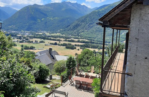 Camparan House | Large character house with breathtaking views over the Aure Valley