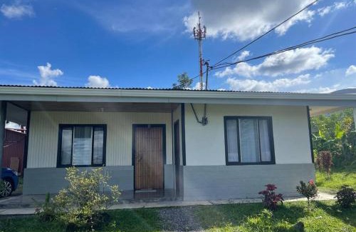 La Fortuna House | Large & Confortable Family House