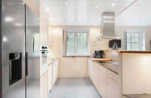 Sønderstrand House | Large cottage in peaceful, beautiful nature