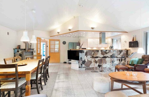 Sønderstrand House | Large cottage in peaceful, beautiful nature