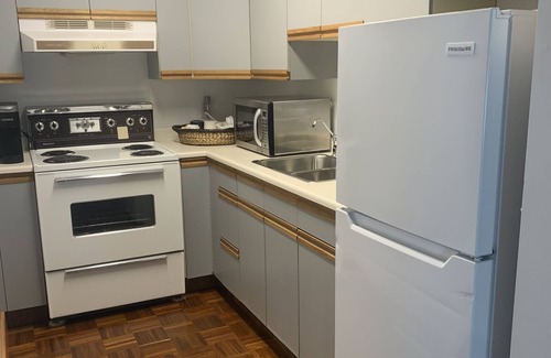 Kenora House | Large cottage on the Winnipeg River/summer and winter rentals Easy access always