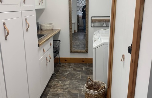 Kenora House | Large cottage on the Winnipeg River/summer and winter rentals Easy access always