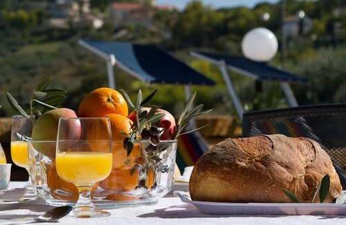 Citta Sant'Angelo House | Large Country House, Sleeps Up To 10 With Spectacular Views, Close To Coast