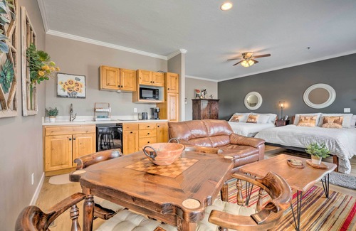 Midway Apartment | Large, Cozy Midway Studio w/Mountain Views!