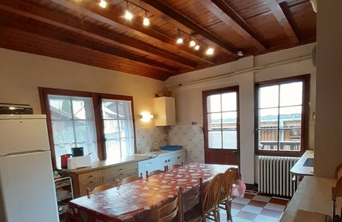 Servoz Ski Chalet | Large family chalet near Chamonix - 20 people