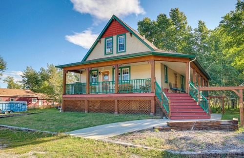 Red Lodge House | Large Family Home with View, 1 Mi to Red Lodge Ski!