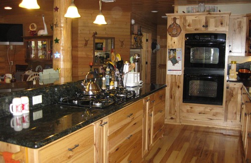 Summerhaven Cabin | Large family oriented cabin, built for easy living and people who love to cook