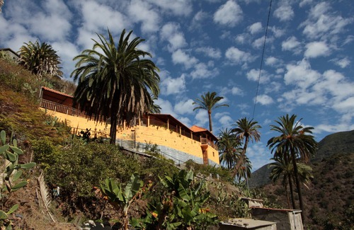 Vallehermoso House | Large finca nestled in the pristine nature