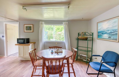 Frontenac Cabin | Large Group Lake Haven: 3-Bed/Bunks!, Sleeps 8, Full Kitchen, AC