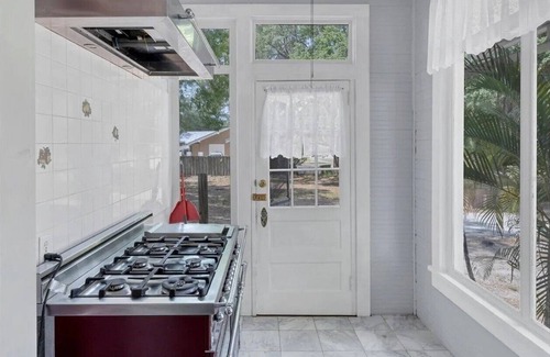 Arcadia Historic District Bed & Breakfast | Large Historic Home Near Downtown Arcadia, 6 Bedrooms