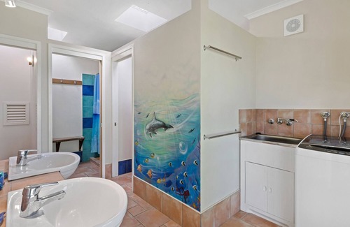 Tin Can Bay House | Large Holiday Home with one of the best views in Tin Can Bay!