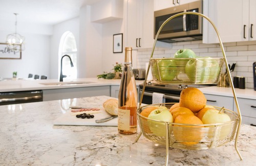Cottonwood Heights Condo | Large Home, 4 bds, 3.5 bths, complete remodeled: luxurious amenities.see pics