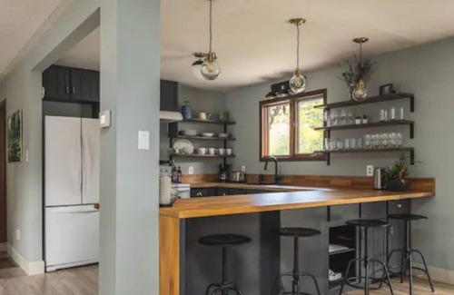 Bloomfield House | Large Home