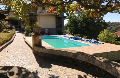 Mairinque House | Large home in gated community for family reunion, friends or season