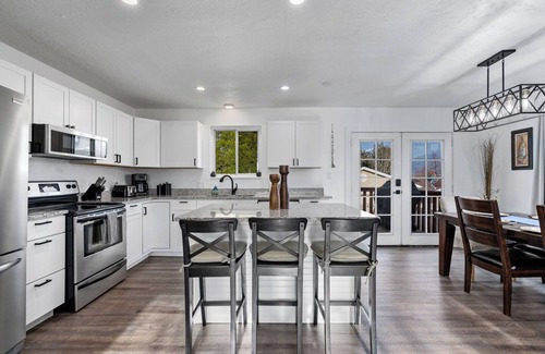 Taylorsville House | Large Home in Quiet Neighborhood