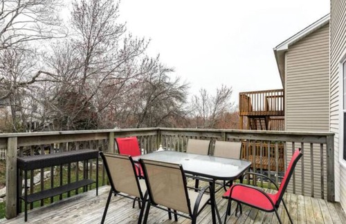 Halifax House | Large home in quiet neighbourhood