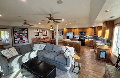 Colon House | LARGE HOME ON ALL SPORTS LAKE IN COLON, MICHIGAN