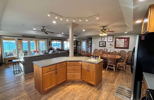 Colon House | LARGE HOME ON ALL SPORTS LAKE IN COLON, MICHIGAN