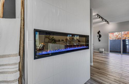 Northeast Colorado Springs House | Large Home-Pikes Peak Views-High End-Pool Table