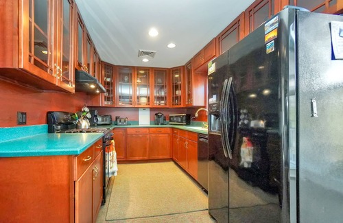 Oxford House | Large Home with indoor pool Close to Casino, Lakes, and Mountains