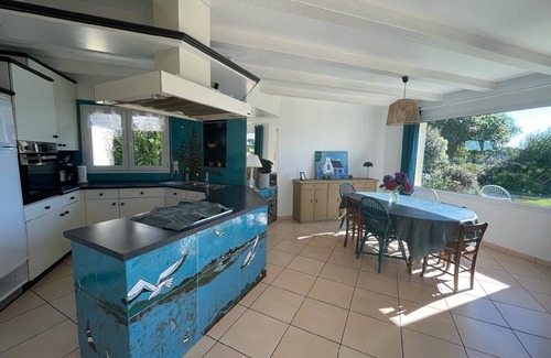 Arradon House | Large house, view of the Gulf of Morbihan, beaches and walks