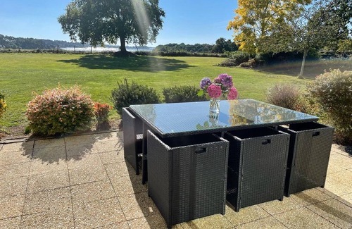 Arradon House | Large house, view of the Gulf of Morbihan, beaches and walks