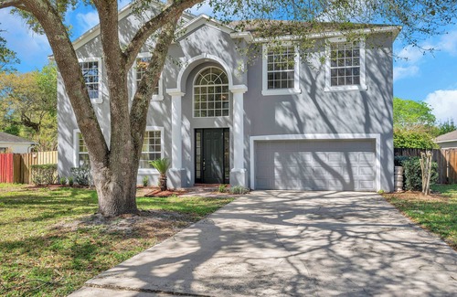 Bearss Plaza House | Large House with Huge Pool & Fenced Yard near Amusement parks, Beaches &shopping