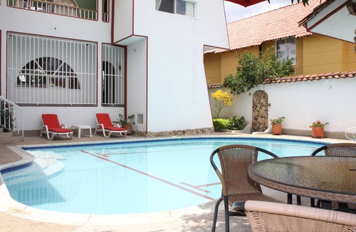 Anapoima House | Large house with pool, bolirana, BBQ, Wifi and private parking near the center..