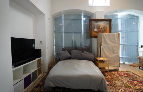 Nicosia Apartment | Large Kamara Studio
