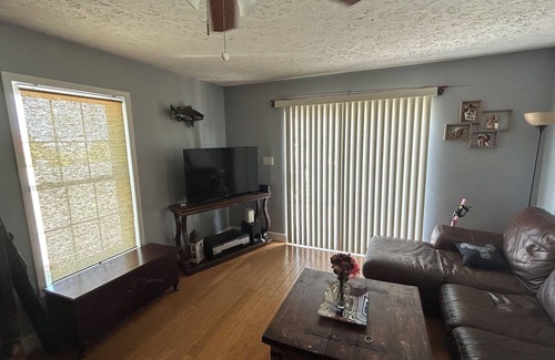 Key Largo Village House | Large keys stilt home in beach community