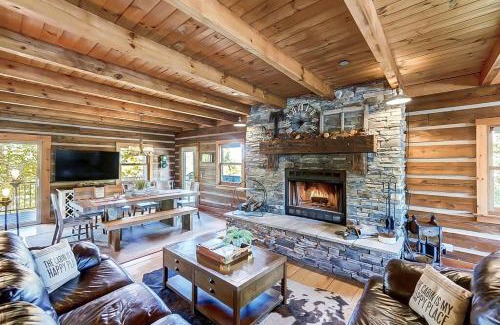 Loveland House | Large Log Cabin Chalet w/Hot Tub - Horses & Lake!
