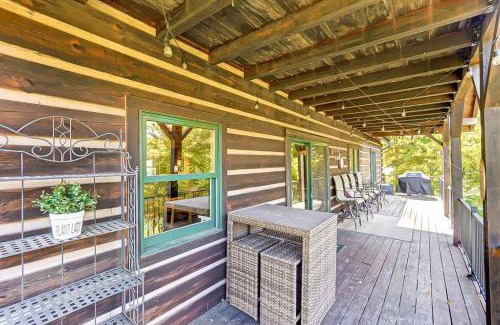Loveland House | Large Log Cabin Chalet w/Hot Tub - Horses & Lake!