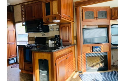 Big Pine Key RV Rental | LARGE LOT & RV | LOWER KEYS