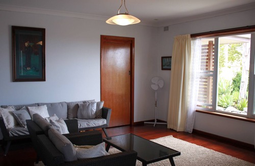 Port Lincoln House | Large & Lovely - spacious family home - unlimited wifi - pet friendly!