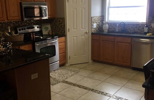 Marblehead Condo | Large Luxurious property in Marblehead with view of the lake and 3 balcony’s