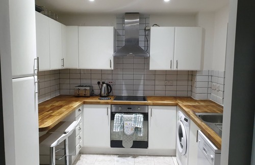 Newcastle-upon-Tyne Apartment | Large Modern 2 Bed apartment in Newcastle