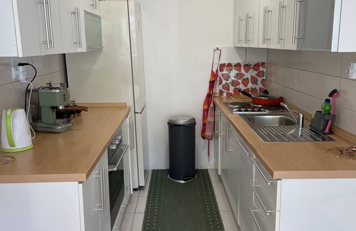 Zagreb Apartment | Large Modern 75m2 Flat and Free Parking