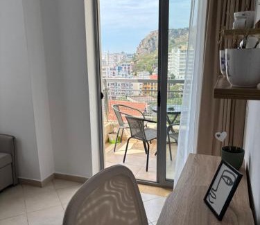 Shkembi i Kavajes Apartment | Large Modern Apartment with Balcony & Sea View