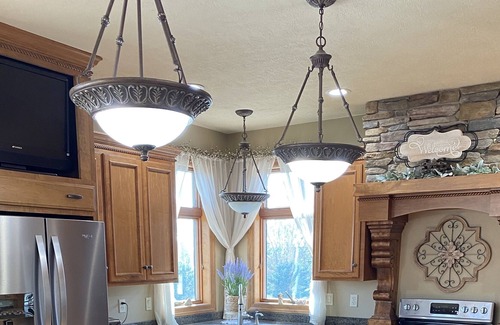 Watertown House | Large modern house , sleeps 8.
