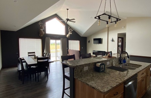 New Lisbon House | Large Multifamily Beach Front Lake Home Near WI Dells
