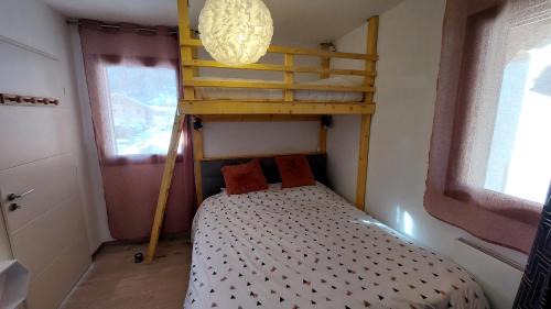 Monetier-les-Bains Apartment | Large new T2 with terrace le dahu perché