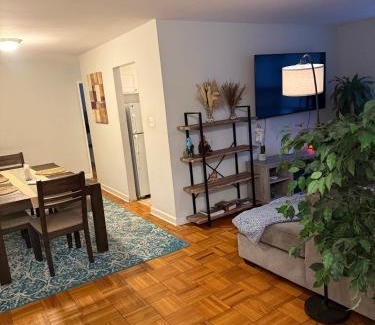 Foxhall Village Apartment | Large one bedroom apartment
