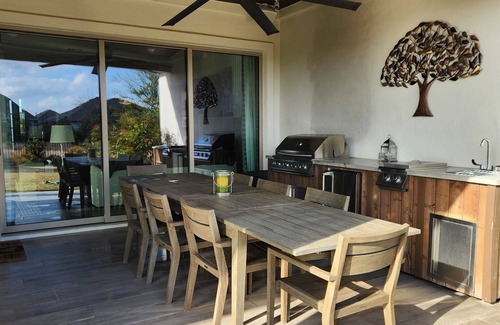 Austin House | Large Open-Living House 15 minutes from Downtown Austin, and Texas Hill Country
