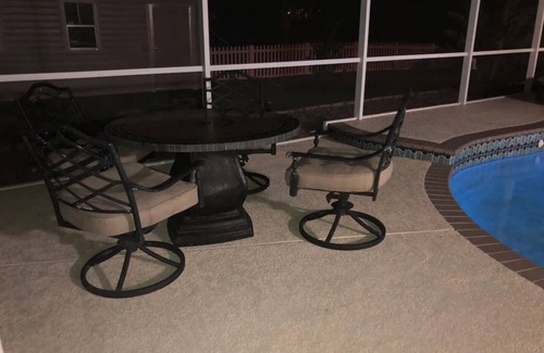 Lakeview Village House | Large Pool Home for Fun, Faith & Family!nn