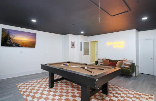 North San Antonio - SAT House | Large Pool&Mini Golf HotTub Near Alamo&Riverwalk