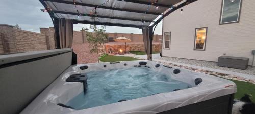 Colorado Springs House | Large Private Corner Lot with Hot Tub on Cul-de-sac